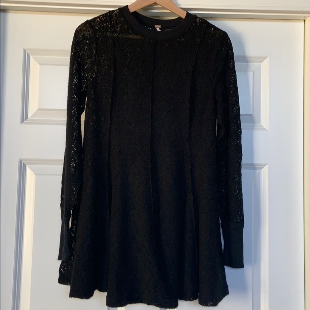 NEW FREE PEOPLE Black Flare L/S Lace Top sz XS - Picture 2 of 4